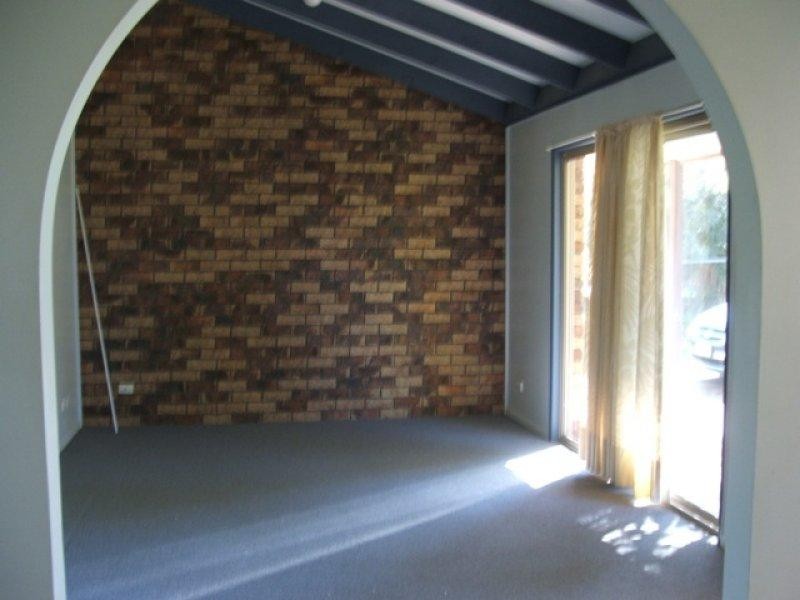 7 Springdale  Rd, Rothwell QLD 4022