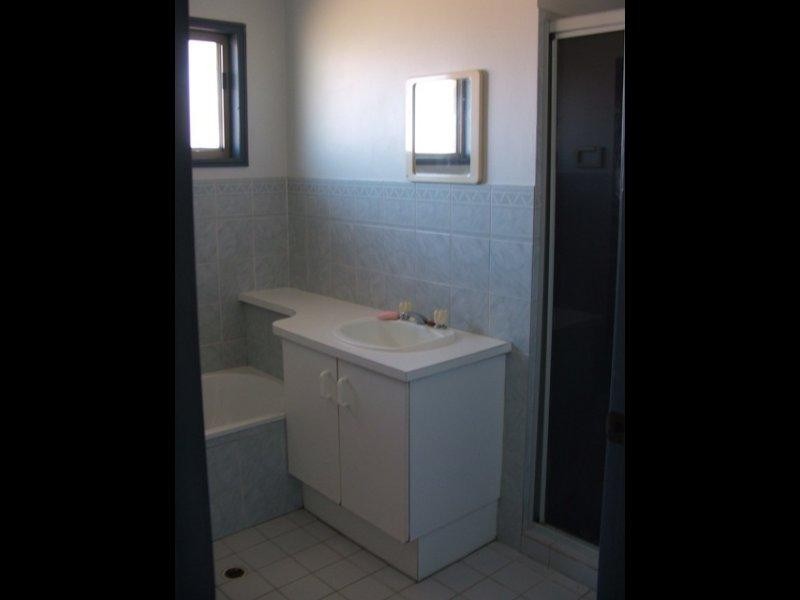 7 Springdale  Rd, Rothwell QLD 4022