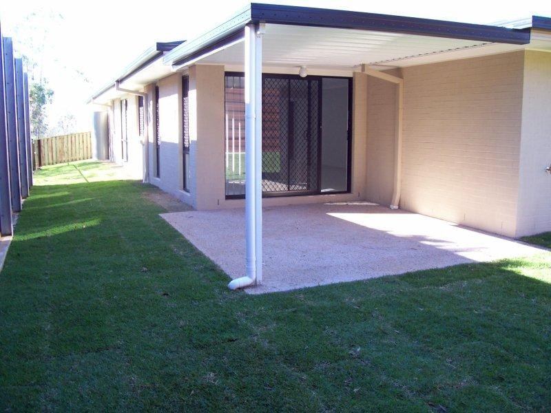 27 Juniper Street St, Heathwood QLD 4110