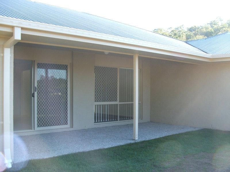 31 Victoria Dr, Pacific Pines QLD 4211
