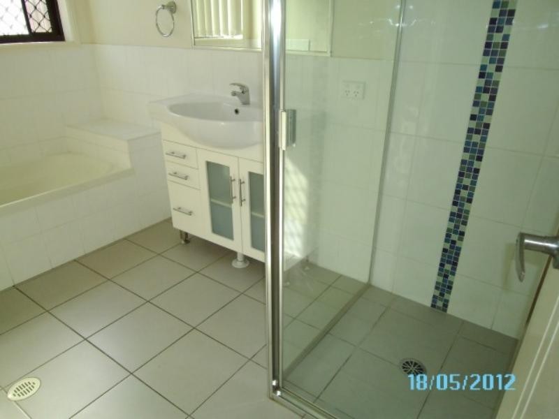 27 Hubner  St, Rothwell QLD 4022