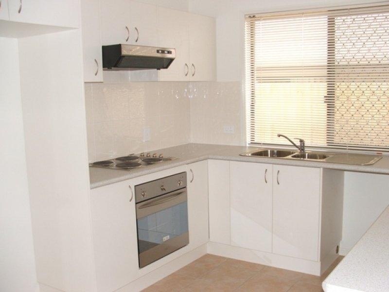 13 Hubner St, Rothwell QLD 4022