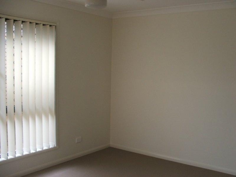 13 Hubner St, Rothwell QLD 4022