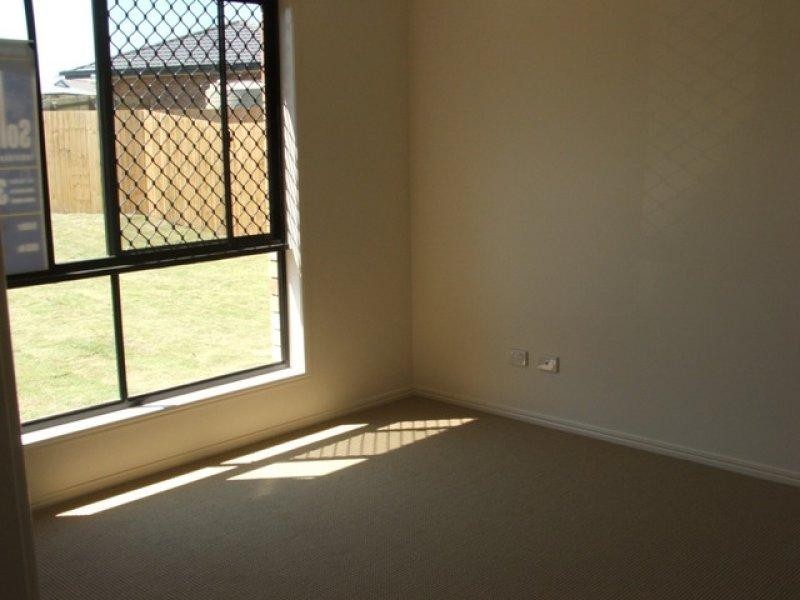 11 Adonis  Ct, Rothwell QLD 4022