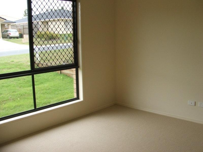 9 Adonis Ct, Rothwell QLD 4022