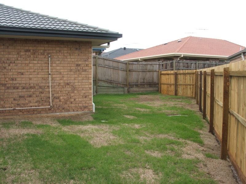 9 Adonis Ct, Rothwell QLD 4022