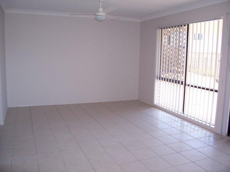 7 Willow Pl, Heathwood QLD 4110
