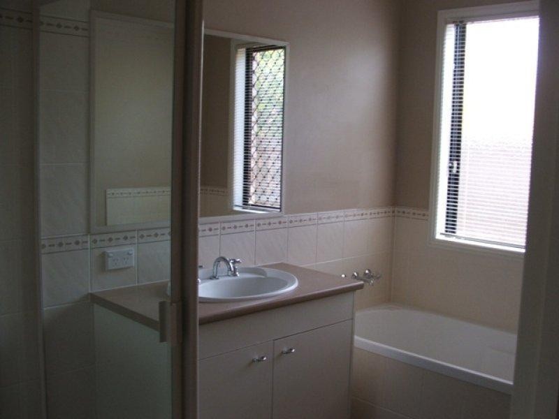 16 Flynn Pl, Aspley QLD 4034