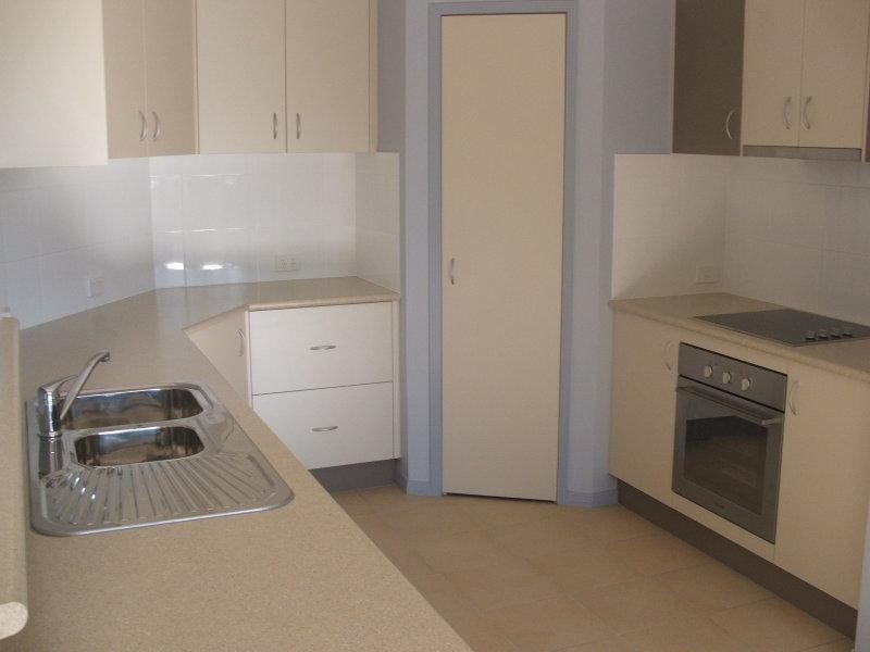 112 Leo Lindo Dr, Shailer Park QLD 4128