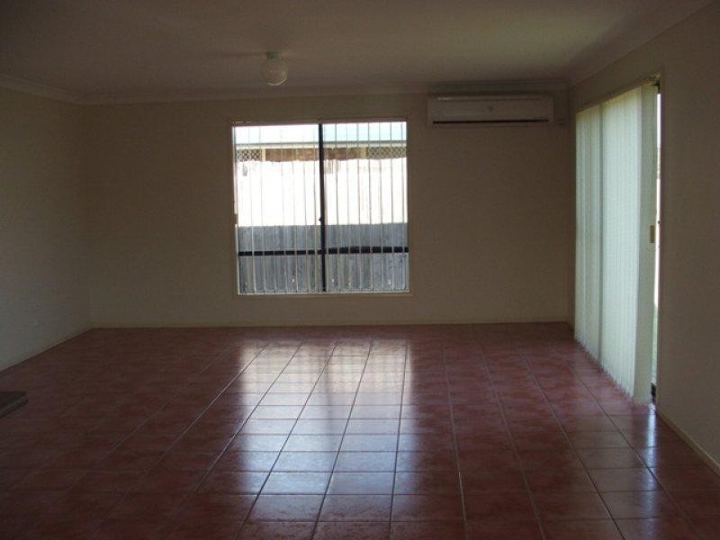 2 Nique  Ct, Scarborough QLD 4020