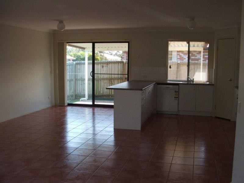 2 Nique  Ct, Scarborough QLD 4020