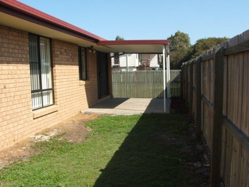 2 Nique  Ct, Scarborough QLD 4020