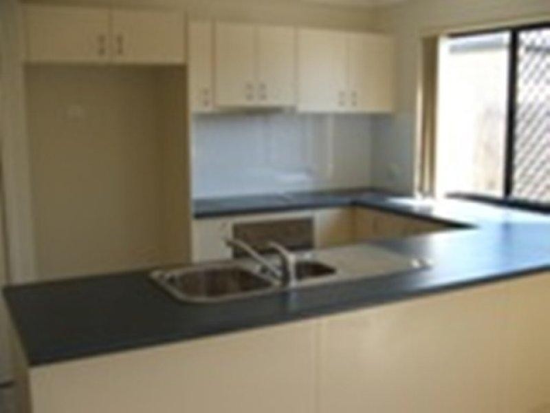 2 Boko Ct, Rothwell QLD 4022