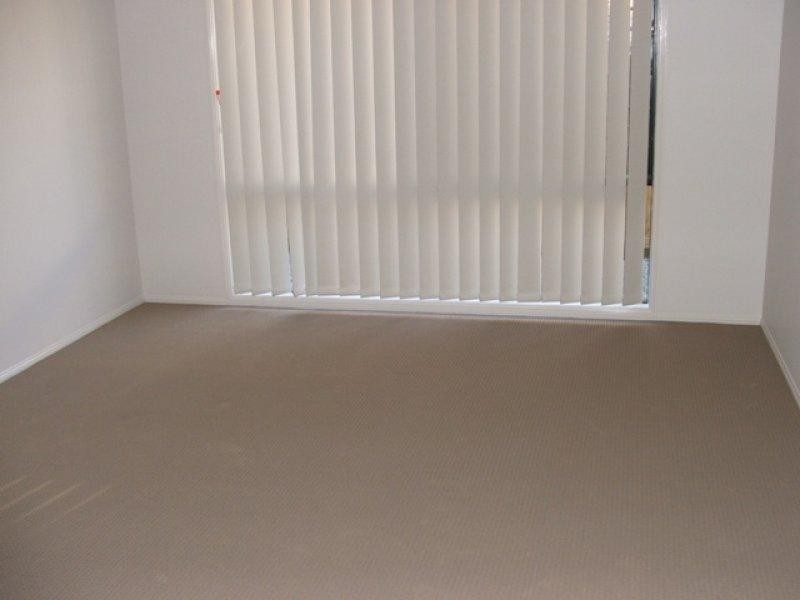 40 McGahey St, Rothwell QLD 4022