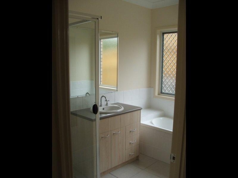 18 Nicola  St, Warner QLD 4500