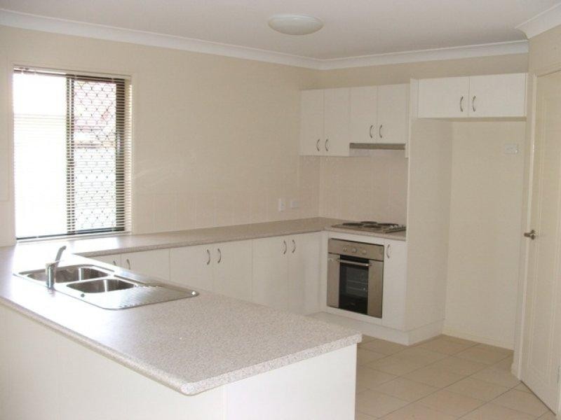 10 Mavis Ct, Rothwell QLD 4022