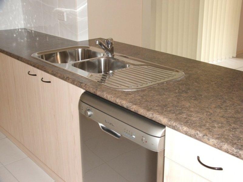 6 Cowper Ct, Rothwell QLD 4022