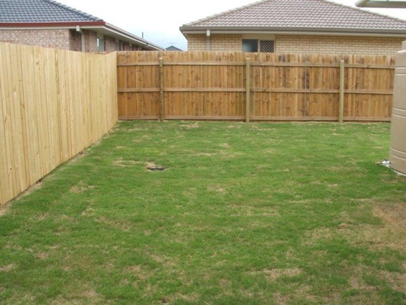 6 Cowper Ct, Rothwell QLD 4022