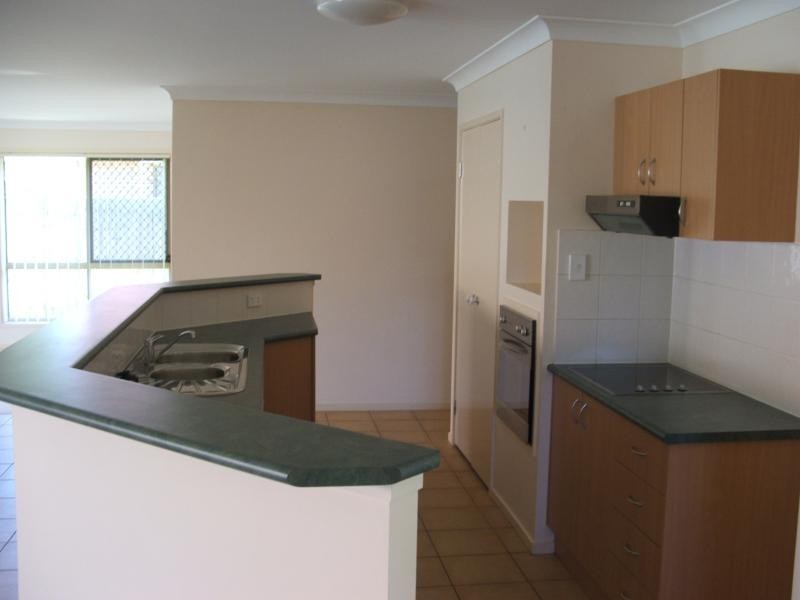 37 Coman  St, Rothwell QLD 4022
