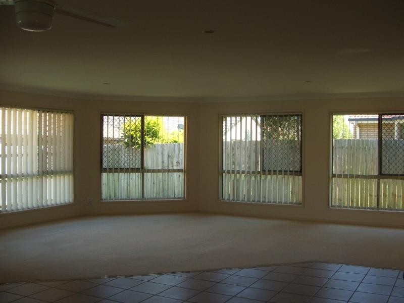 37 Coman  St, Rothwell QLD 4022