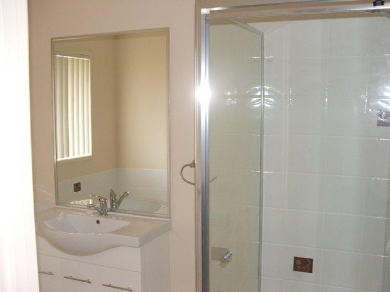 4 Bristol Ct, Bray Park QLD 4500