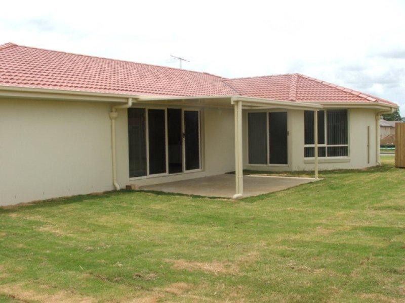 4 Bristol Ct, Bray Park QLD 4500