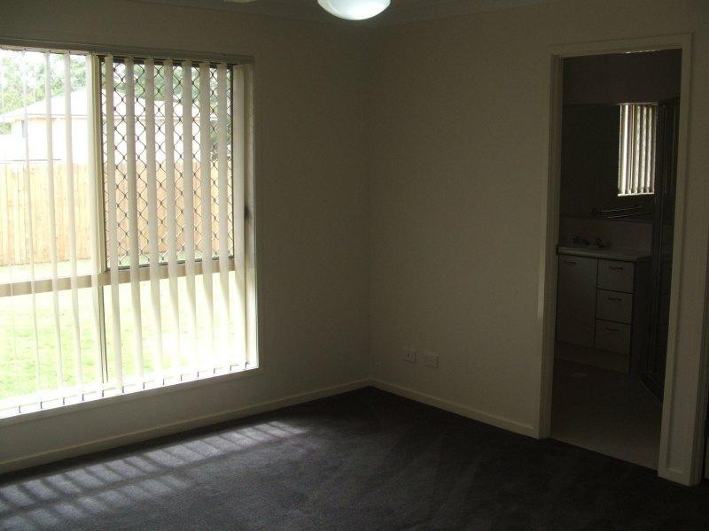 70 Formigoni St, Richlands QLD 4077