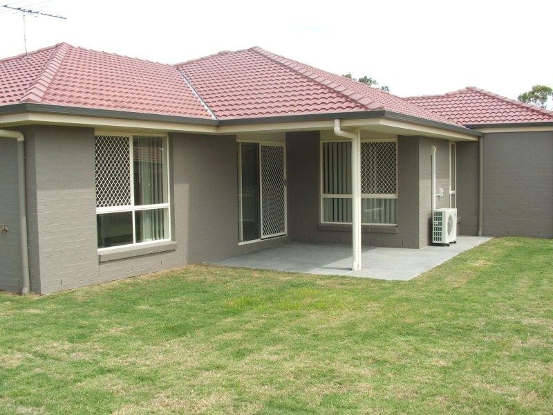 74 Formigoni St, Richlands QLD 4077