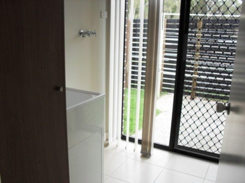 10 Anlaby Dr, Pimpama QLD 4209