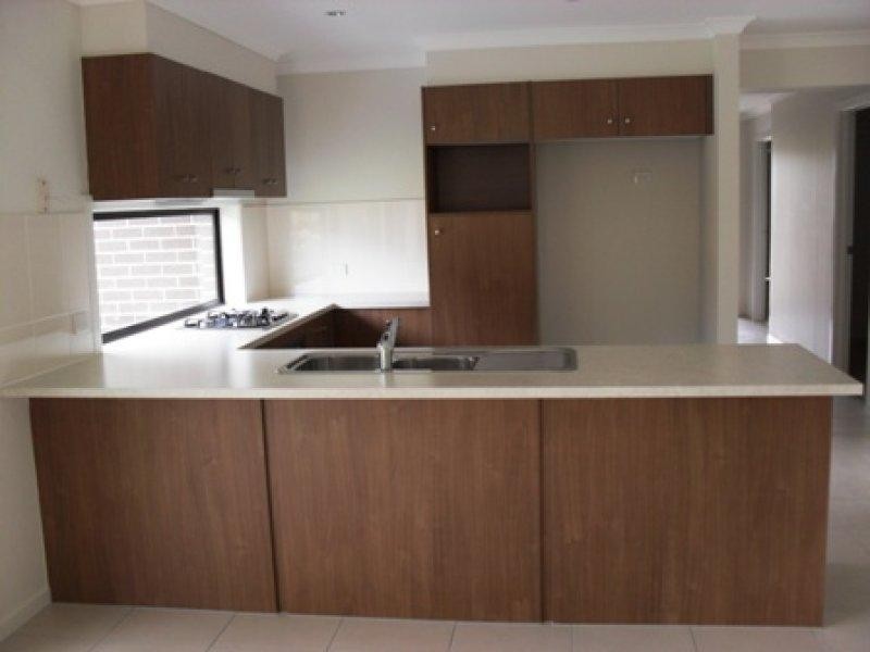 10 Anlaby Dr, Pimpama QLD 4209