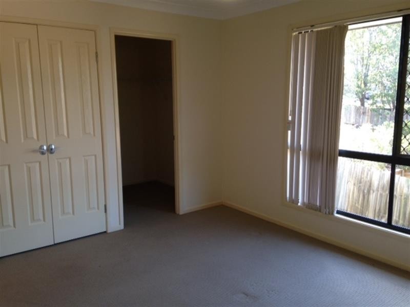 60 Grove Road Rd, Edens Landing QLD 4207