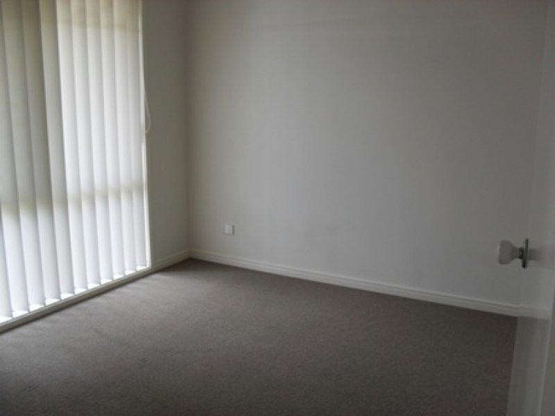 2 Arragan Ct, Pacific Pines QLD 4211