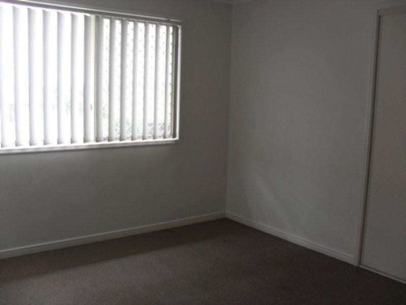 2 Arragan Ct, Pacific Pines QLD 4211