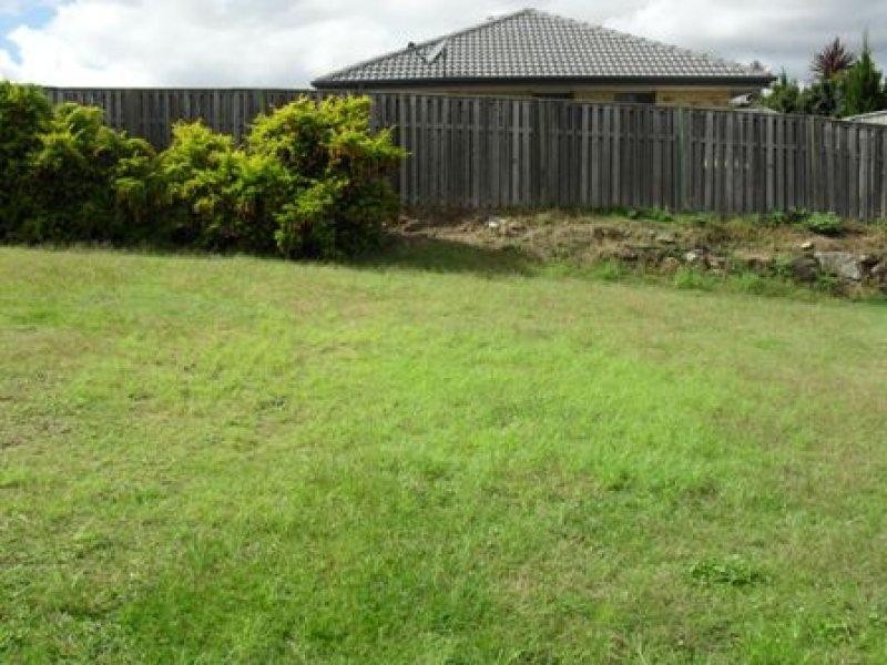 2 Arragan Ct, Pacific Pines QLD 4211