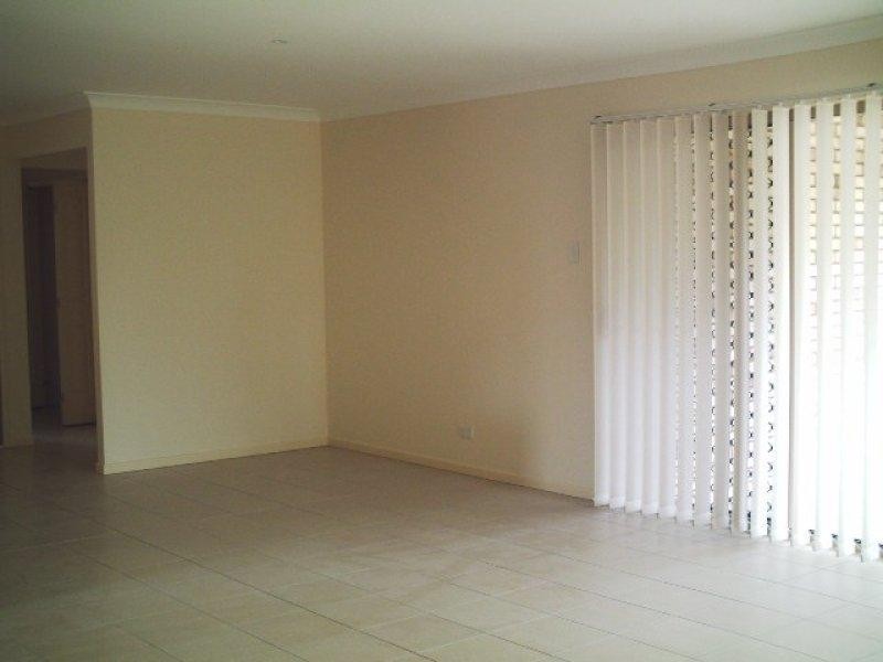 12 Vernon  Pl, Edens Landing QLD 4207