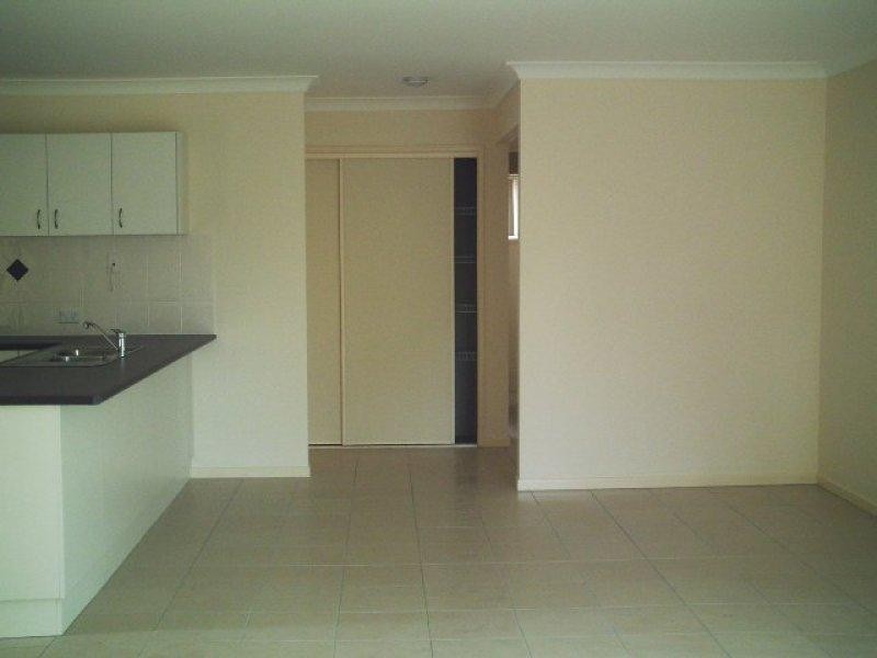 12 Vernon  Pl, Edens Landing QLD 4207