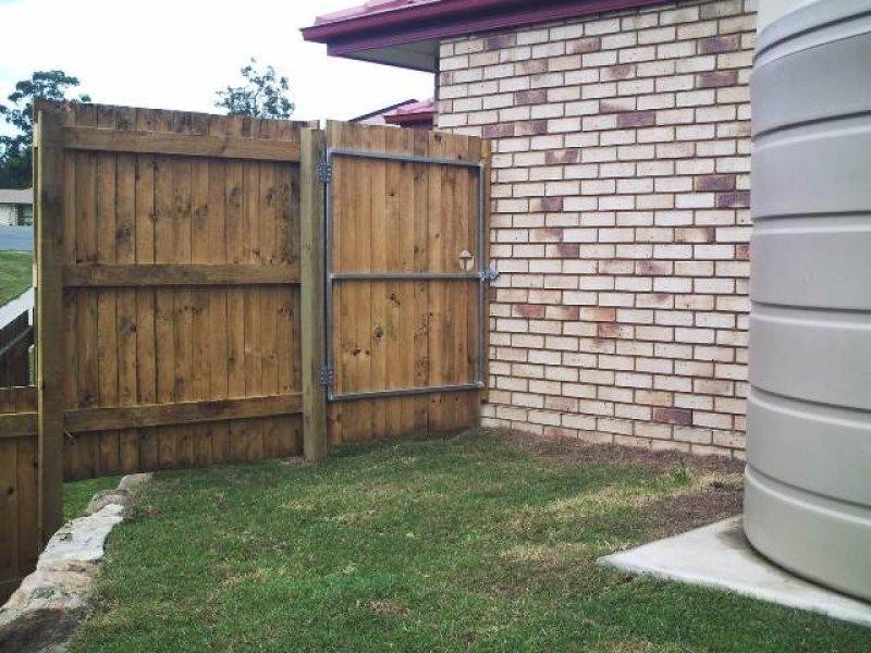 12 Vernon  Pl, Edens Landing QLD 4207