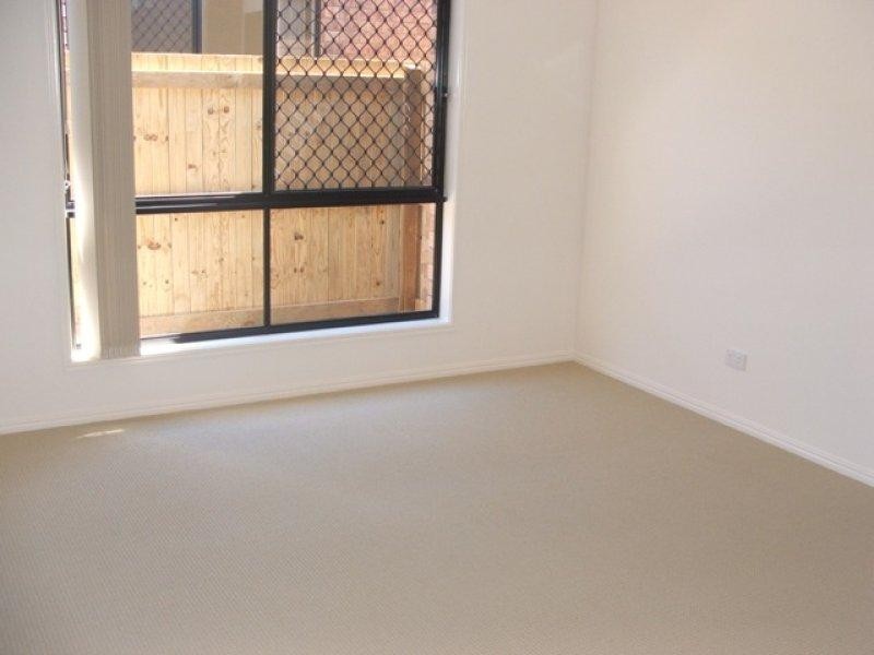 33 Greene St, Rothwell QLD 4022
