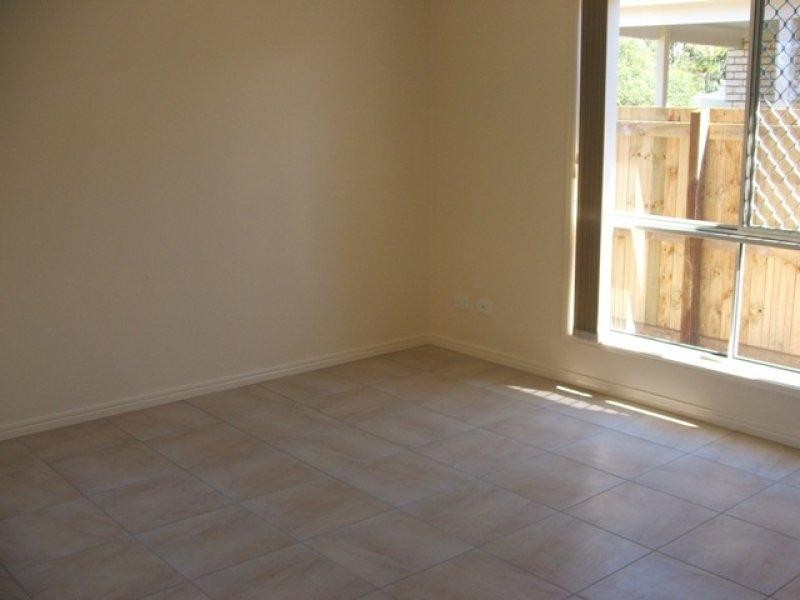 37 Greene St, Rothwell QLD 4022