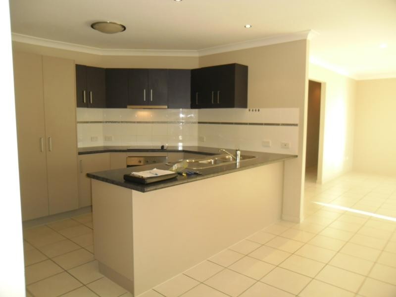 110 Tweedale  Ct, Drewvale QLD 4116