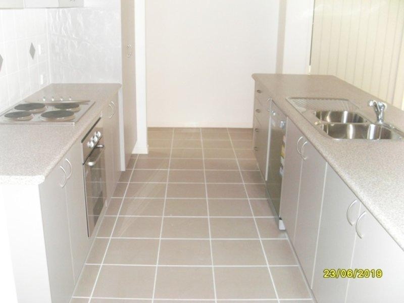 10 Eloise  Pl, Sumner QLD 4074