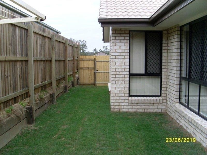 10 Eloise  Pl, Sumner QLD 4074