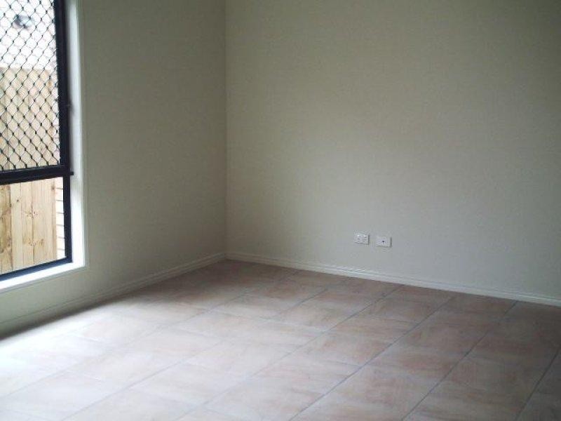 43 Greene St, Rothwell QLD 4022