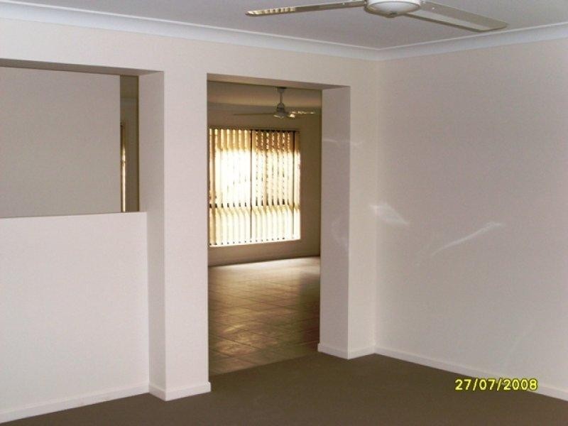 72 Brumby  Cct, Sumner QLD 4074