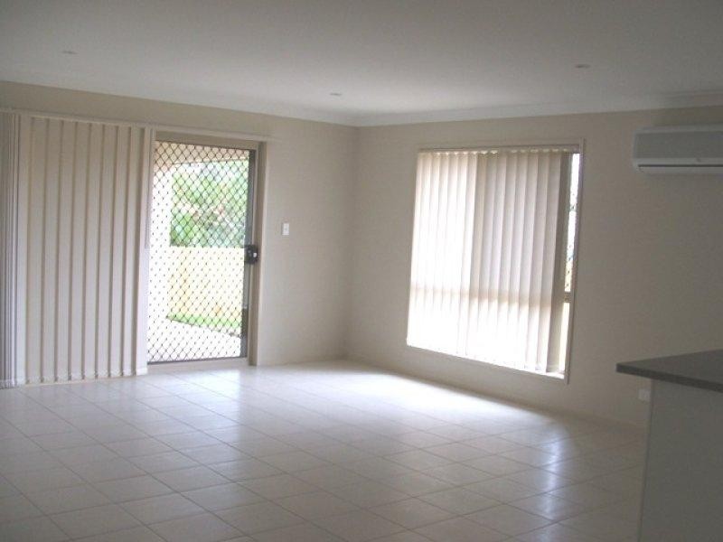 40 Karelyn  Dr, Joyner QLD 4500