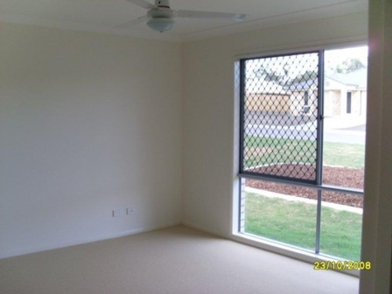20 Lucy Street St, Marsden QLD 4132