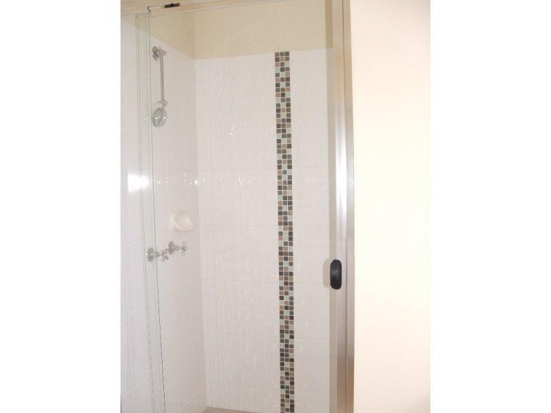 1 Tralee  Ct, Carrara QLD 4211