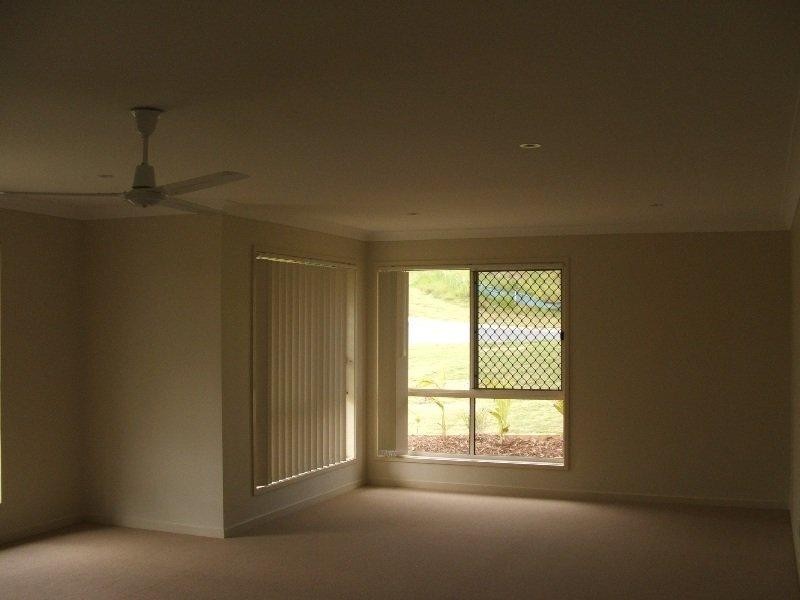 1 Tralee  Ct, Carrara QLD 4211