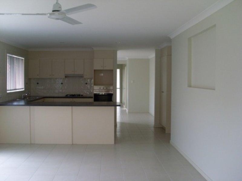 12 Rawson Ct, Holmview QLD 4207