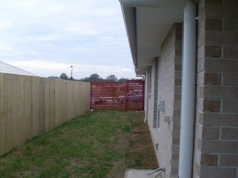 12 Rawson Ct, Holmview QLD 4207